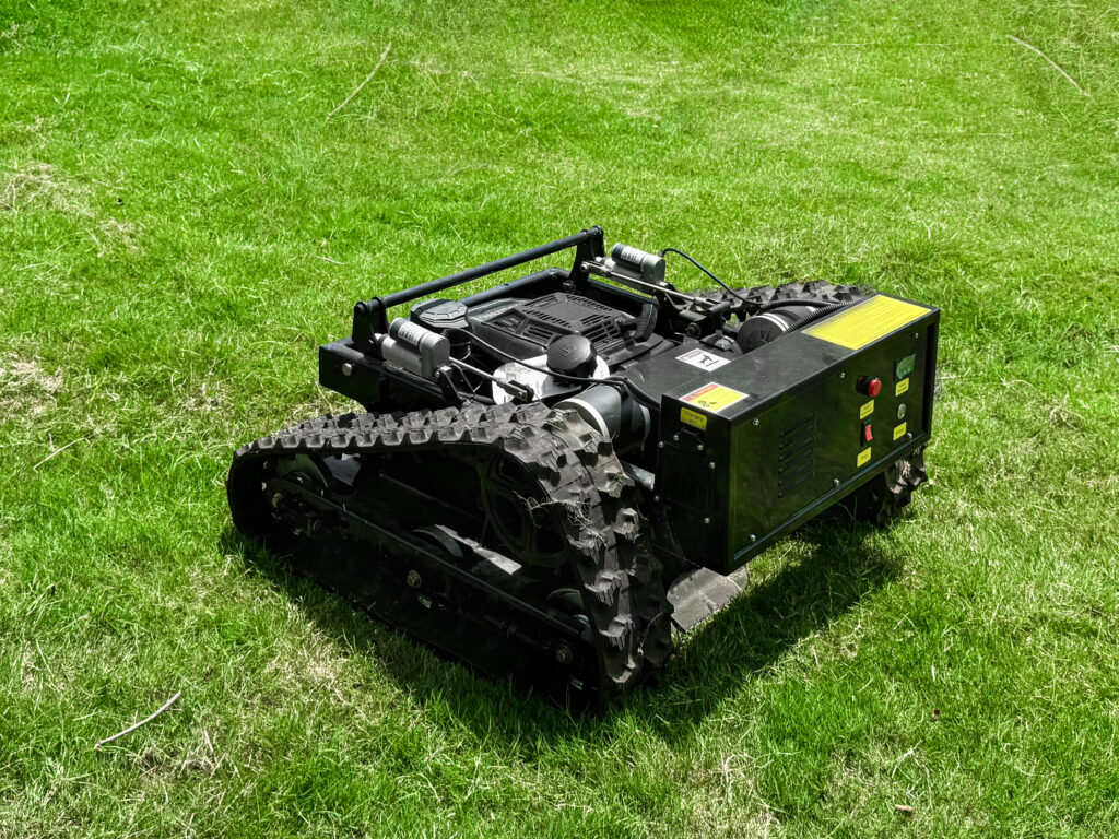 550d tracked lawn mower | high efficiency, durable & cost effective for farms, orchards & slope lands