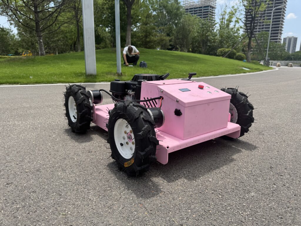 wl 900 wheeled flail mower | 22hp efi gasoline, 900mm cutting width for commercial green spaces, small farms & urban landscapes