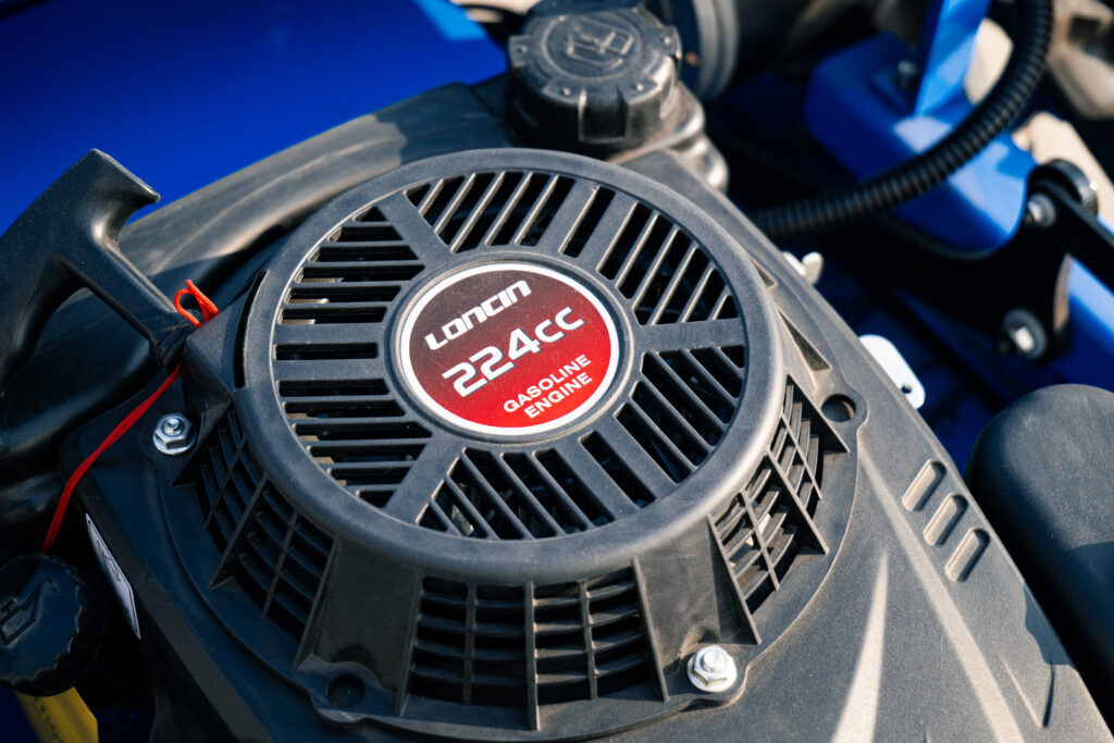 550e tracked lawn mower | intelligent, high power & premium for golf courses, luxury resorts & large lawns