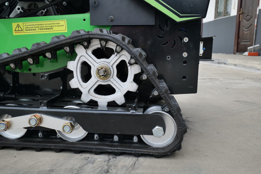 d2 twin cylinder tracked lawn mower | high power, low noise, efficient cutting for large commercial venues, orchards & hilly areas