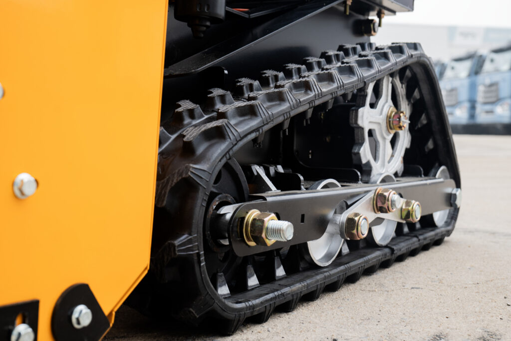 st 1200 tracked snow blower | 1200mm snow clearing width, 35℃ cold resistant for roads, airports & municipal snow removal