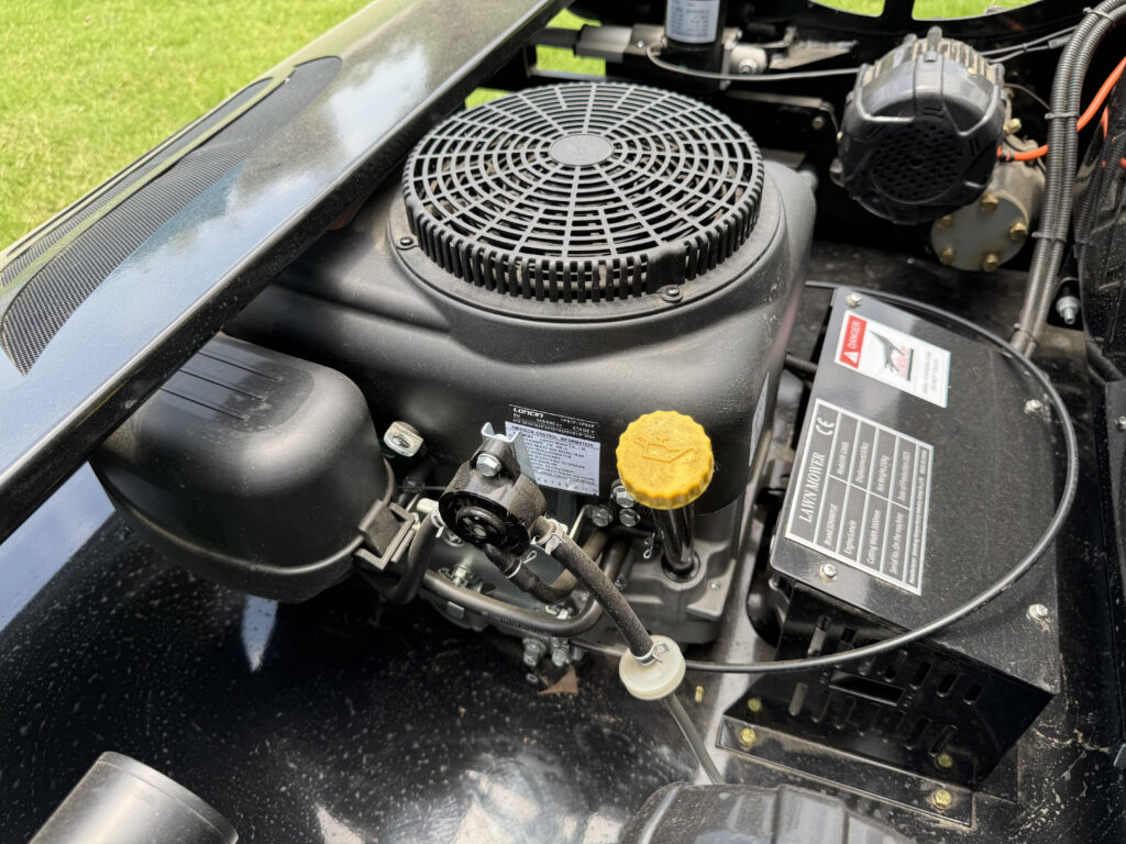 800d tracked lawn mower | heavy duty, high capacity & practical for large farms, plantations & mountain slopes